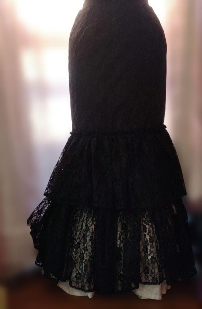 ハンドメイドフラメンコ衣装　黒 総レース 2ピース 2段フリル ソレアなどに