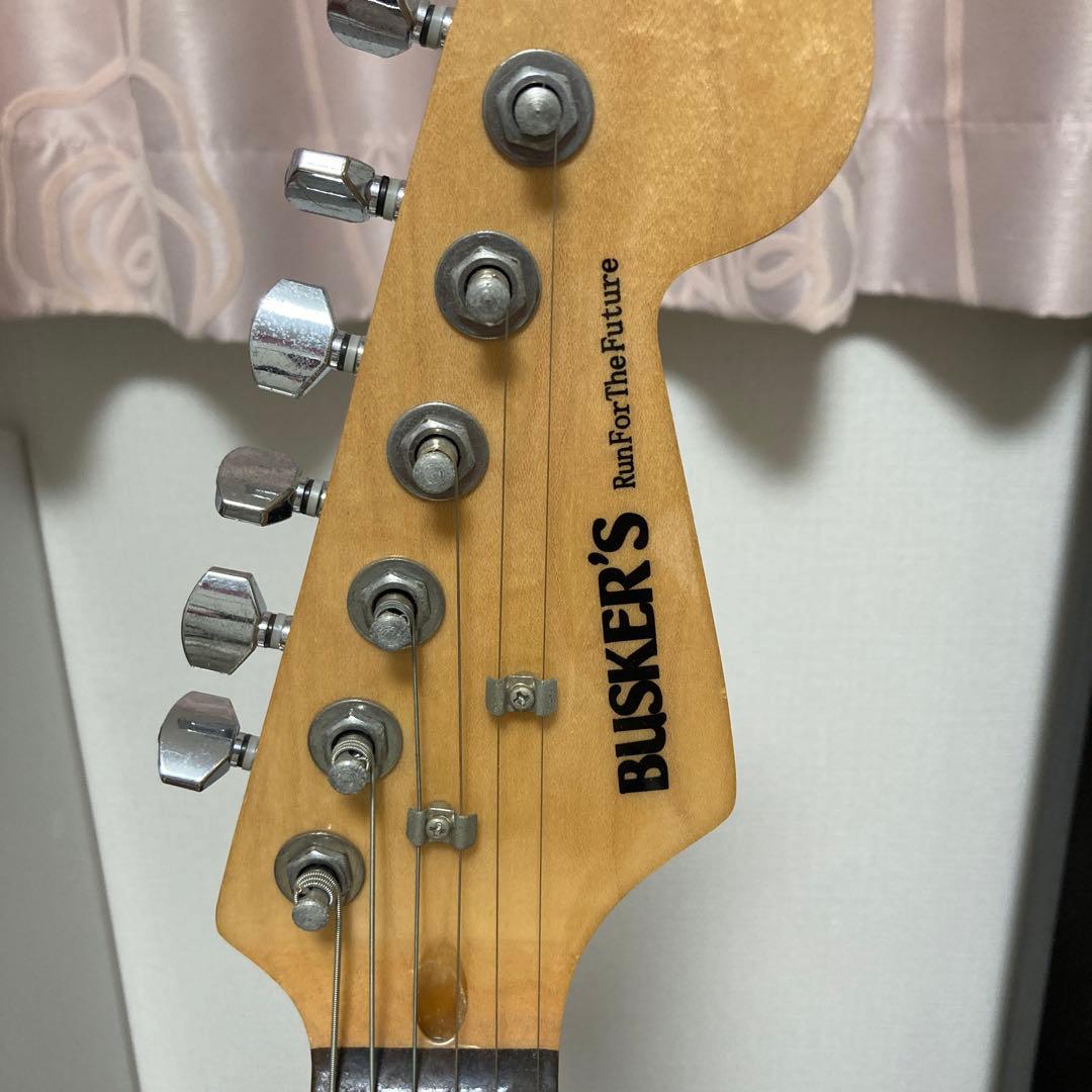 エレキギター 赤