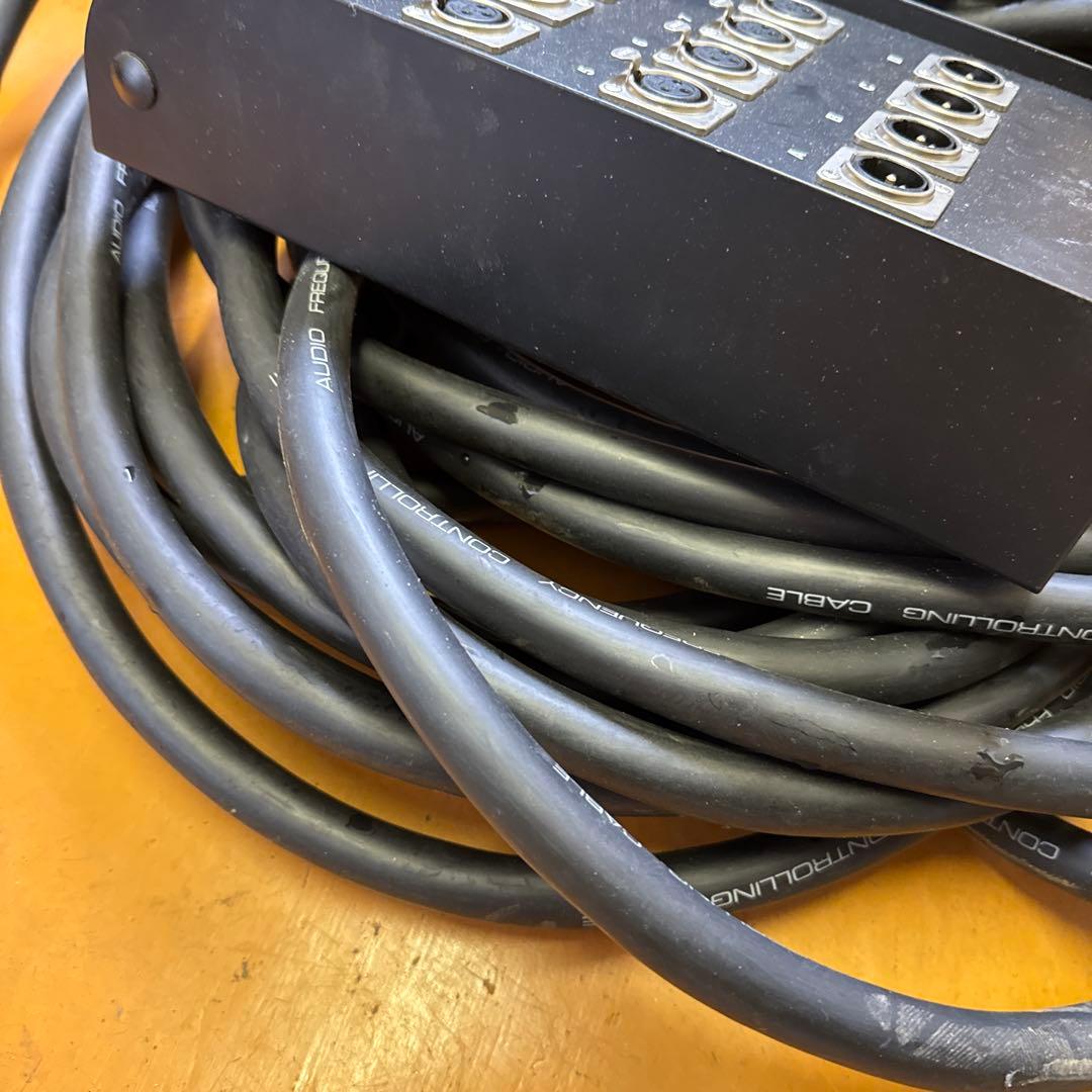 オーディオ接続ボックス 8入力 4出力