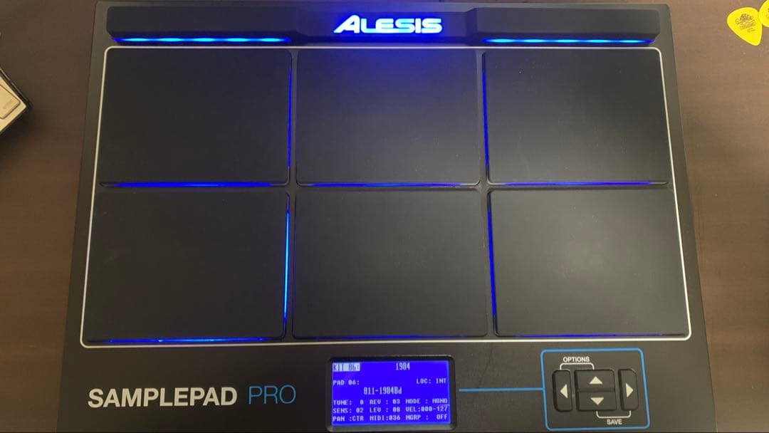 Alesis サンプリングパッド 8パッド SamplePad Pro
