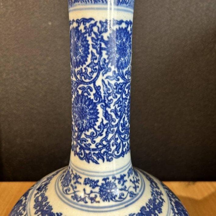 S8006　大清乾隆年製　青花　花瓶　中国古玩　古術　花器　陶器　希少　年代物