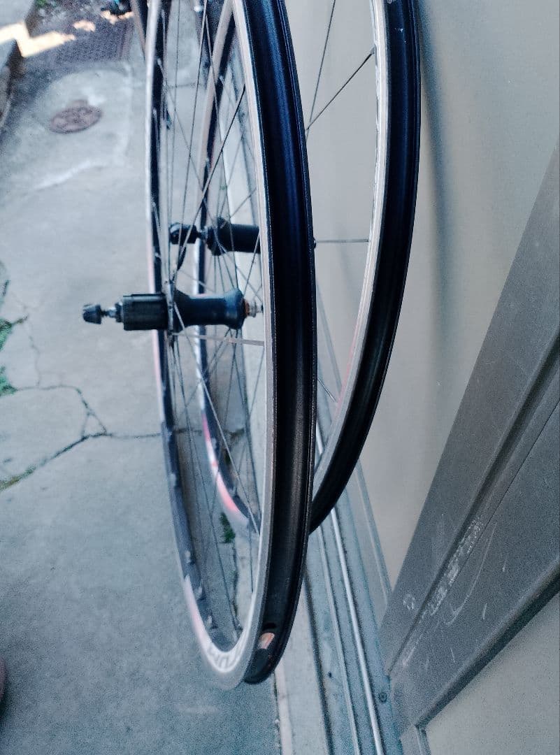 Fulcrum racing３ 700cホィール エンド幅 約100/130