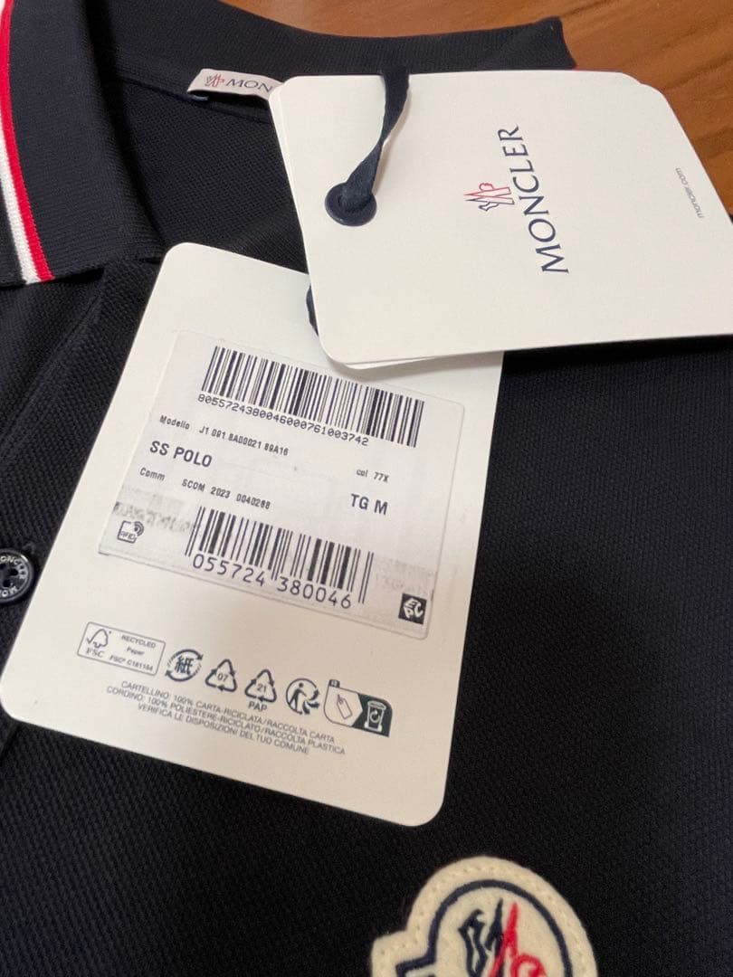 モンクレールメンズポロシャツ新品