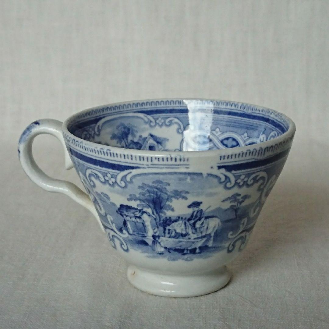 イギリスアンティーク カップ＆ソーサー ブルー＆ホワイト 1830年