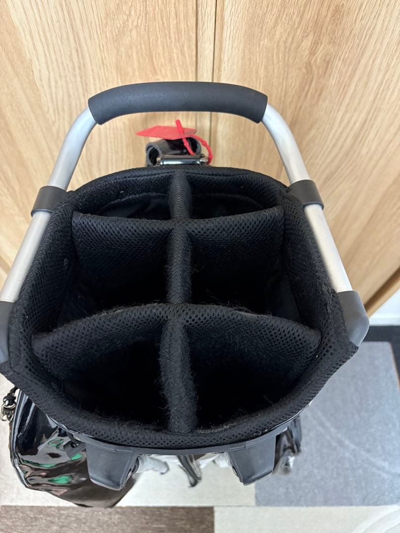 マスターバニーエディション　エナメルキャディーバッグ(スタンド式)