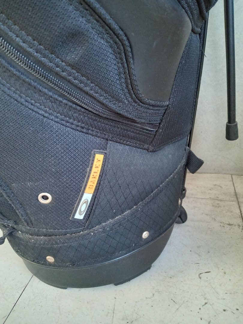 【黒麺】Oakleyキャディバッグ スタンド付き　ブラック