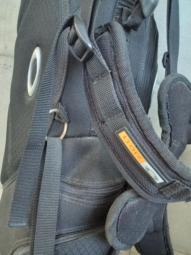 【黒麺】Oakleyキャディバッグ スタンド付き　ブラック