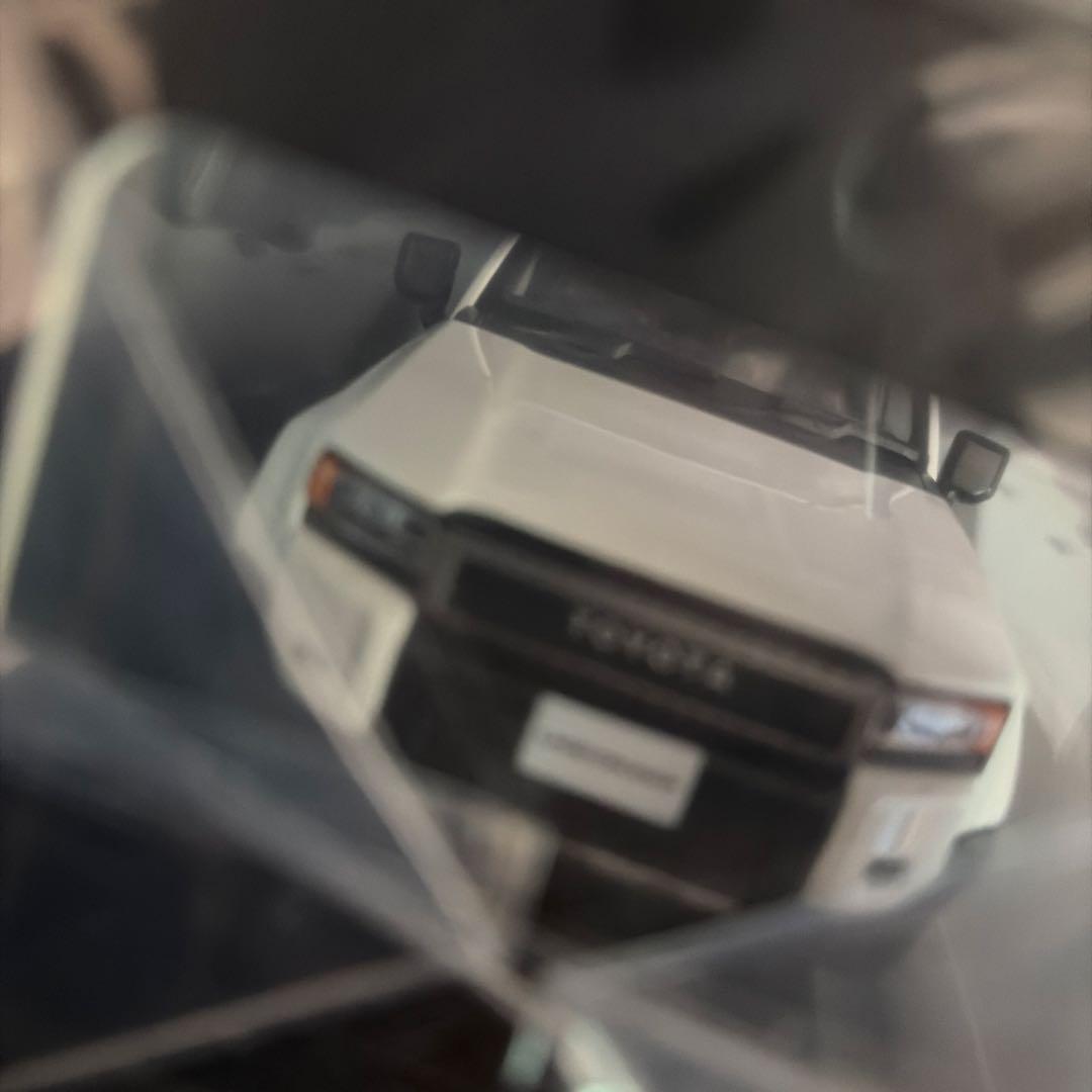 ランドクルーザー 1/30 ミニカー