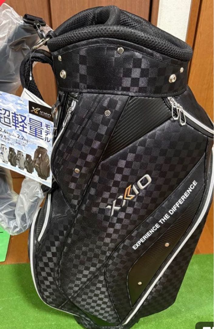 XXIO ゼクシオ　超軽量キャディバッグ ブラック