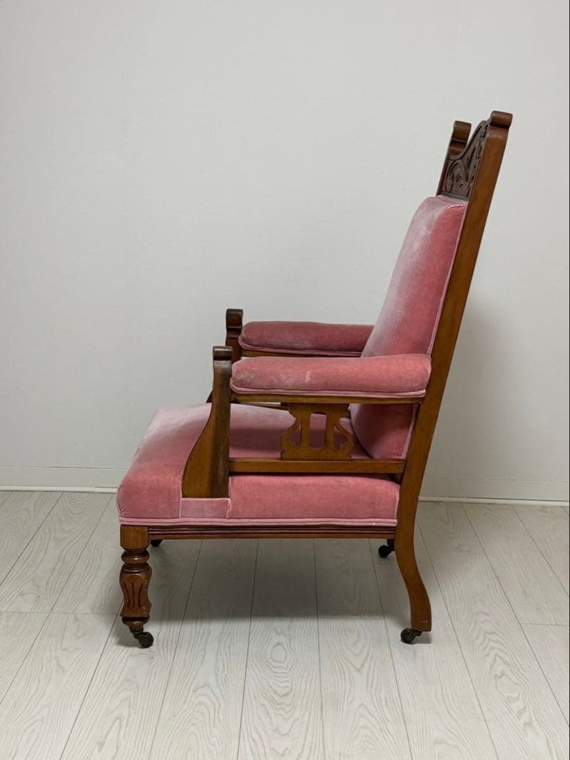 アンティーク調 1人掛けチェア／アームチェア（ピンクベロア×木製フレーム）