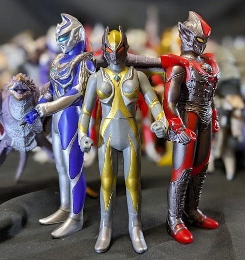 ウルトラマンティガ＆登場怪獣・宇宙人（バンダイ）ソフビフィギュア34体セット