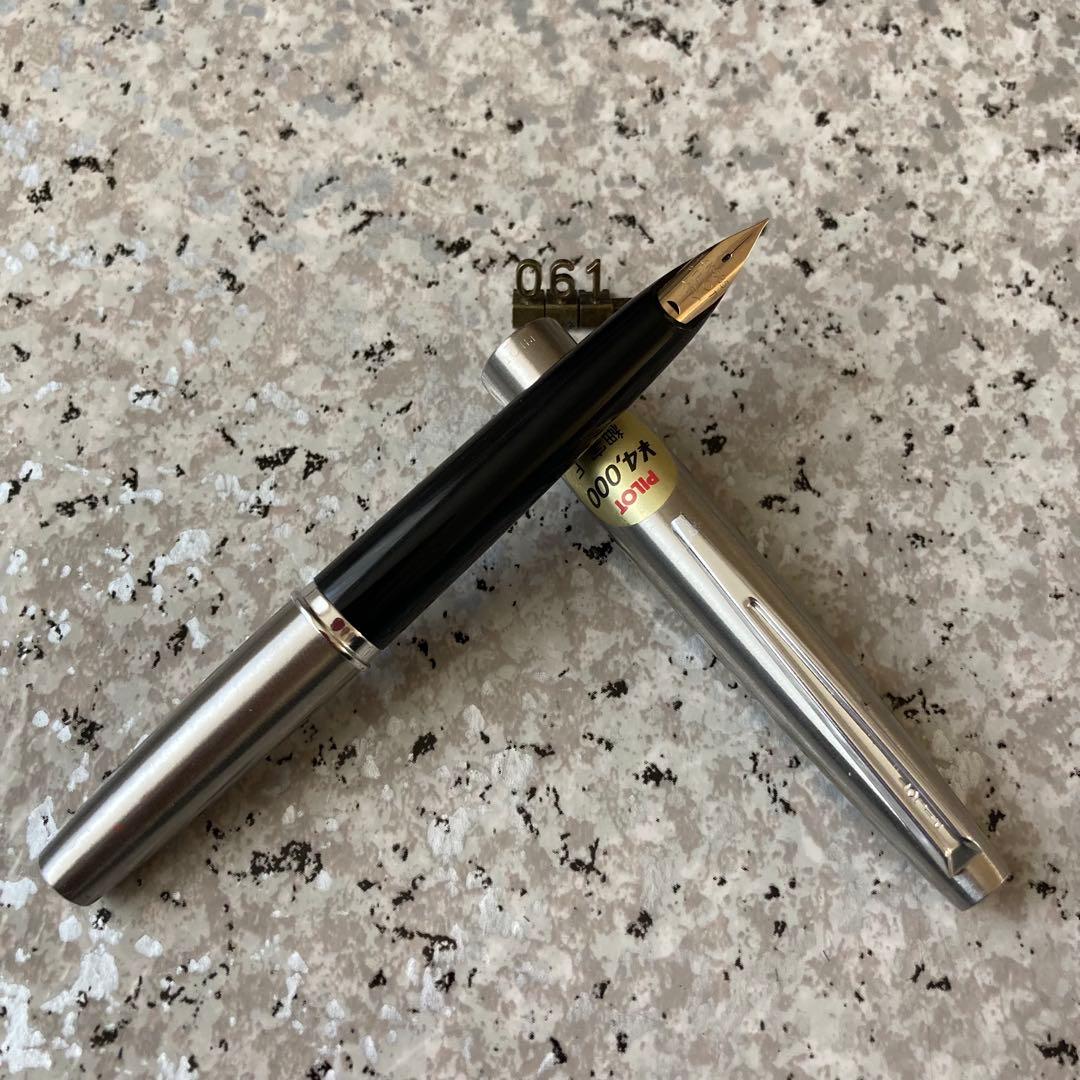 #061 オーバーホール済み 万年筆 PILOT パイロット 14k