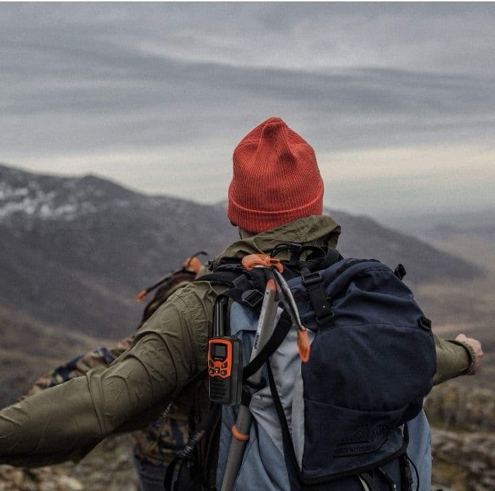 【新品未使用】トランシーバー　無線機　免許不要　特定小電力　充電式　4台セット