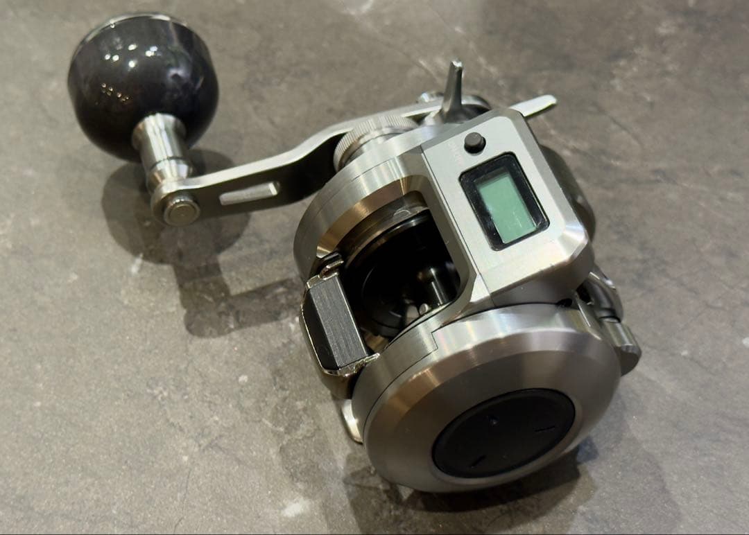 【極美品】24オシアコンクエストCT 301MG