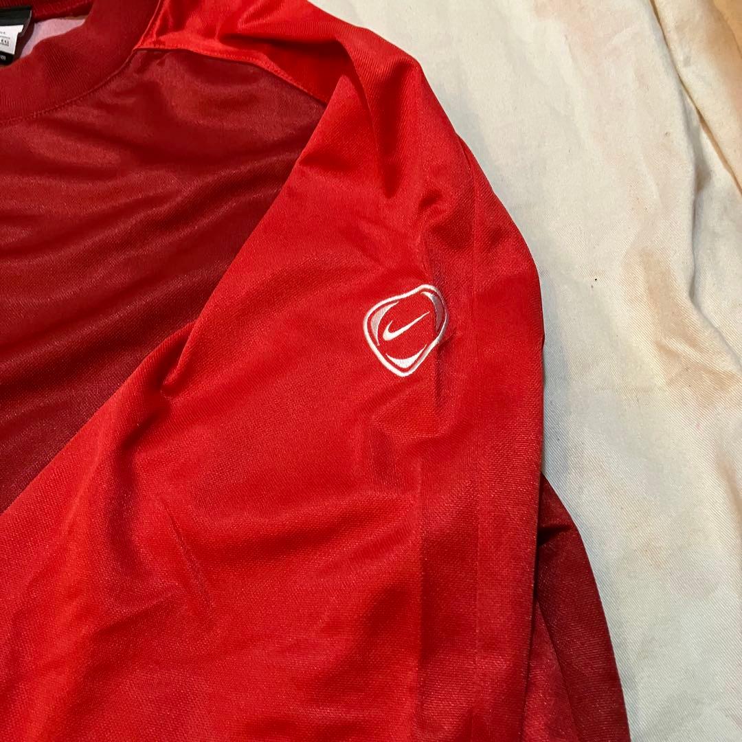 NIKE赤サッカーXLゴールキーパー用シャツ(送料込み)