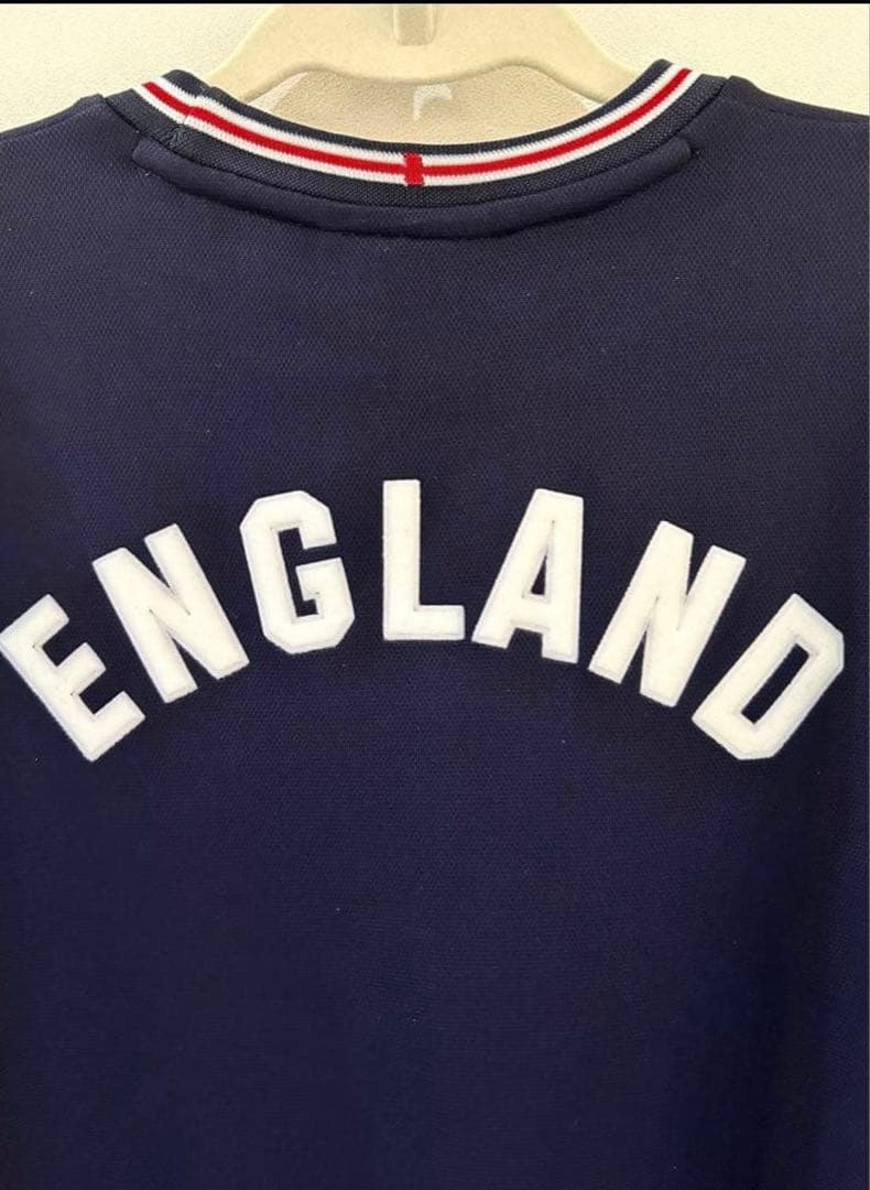 アンブロスウェットumbro