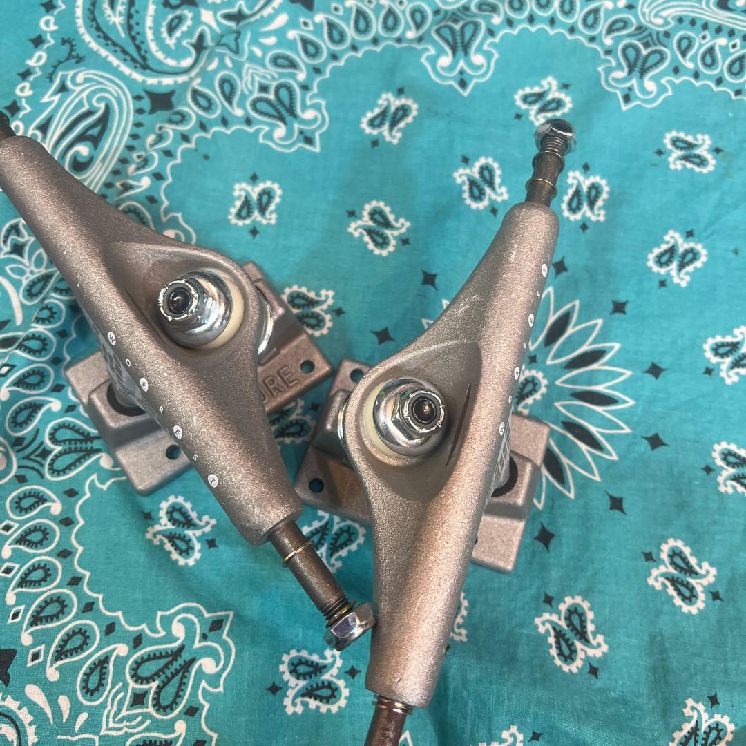 ベンチャー　トラック　スケートボード トラック シルバー5.6