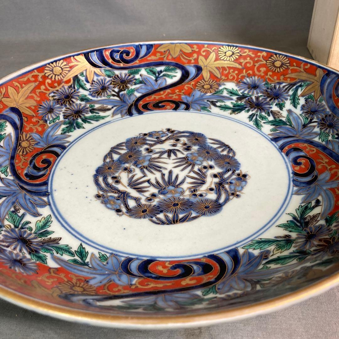 【柿右衛門】赤絵の伝統　日本の名窯　角福　柿右衛門作　染錦四方波松竹梅見込　大皿