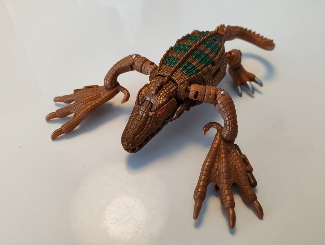 トランスフォーマー　ミュータントビーストウォーズ　サウンドウェーブ　本体のみ