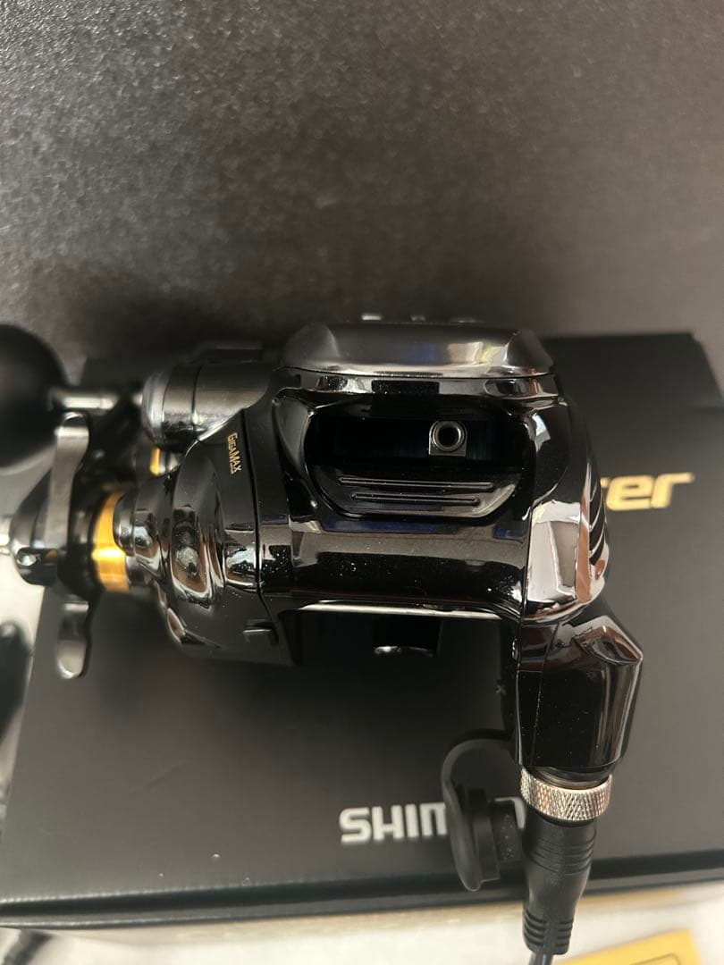 シマノ 22ビーストマスター2000 リチウムイオンバッテリー10000mAh