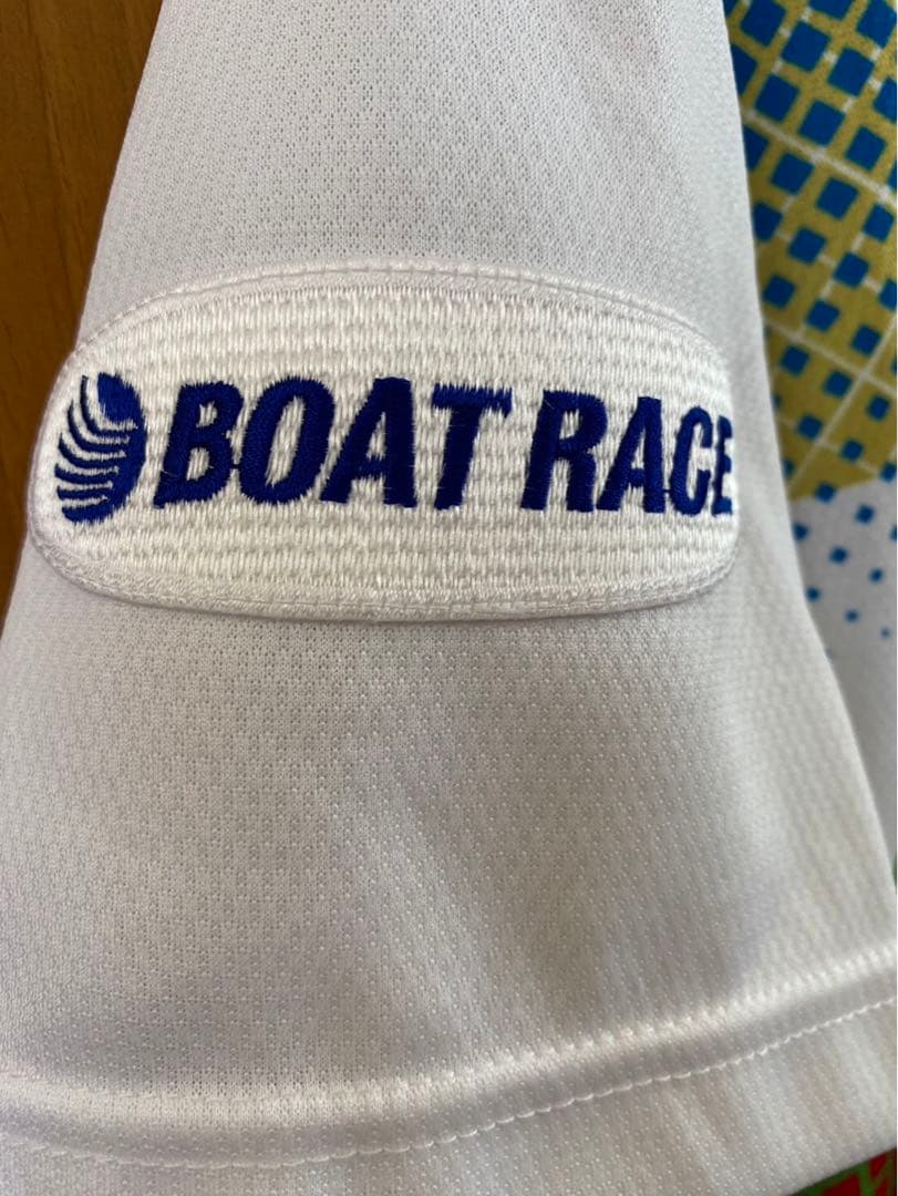 女子ボートレーサー勝浦真帆選手 サイン入り Tシャツ