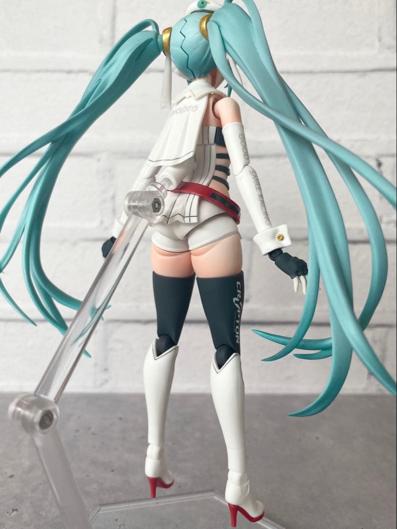 【全塗装・完成品】 レーシングミク 2023Ver. 【PLAMATEA 】