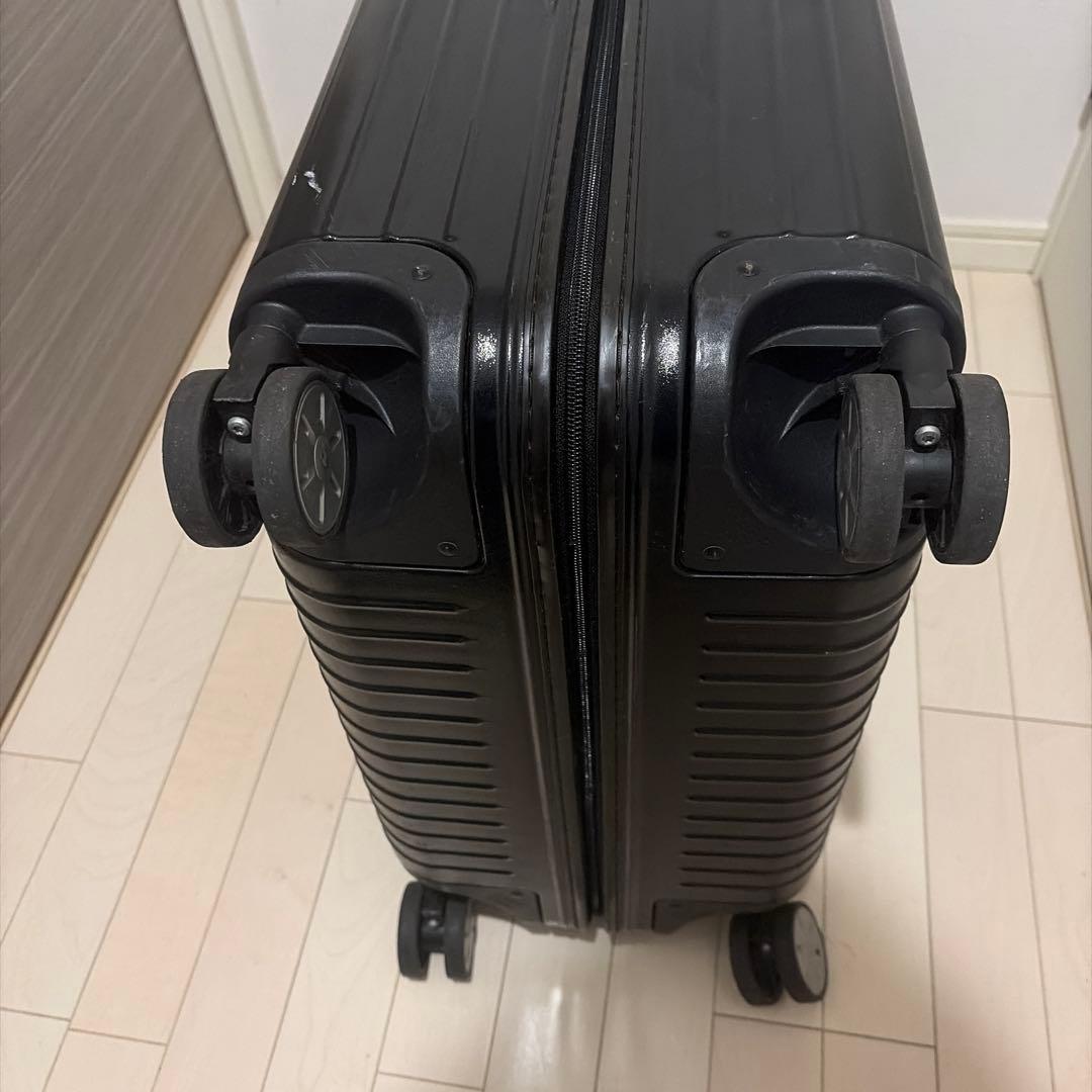 リモワ（TSAロック） 4輪 サルサ 871.77 ブラック 82cm/111L