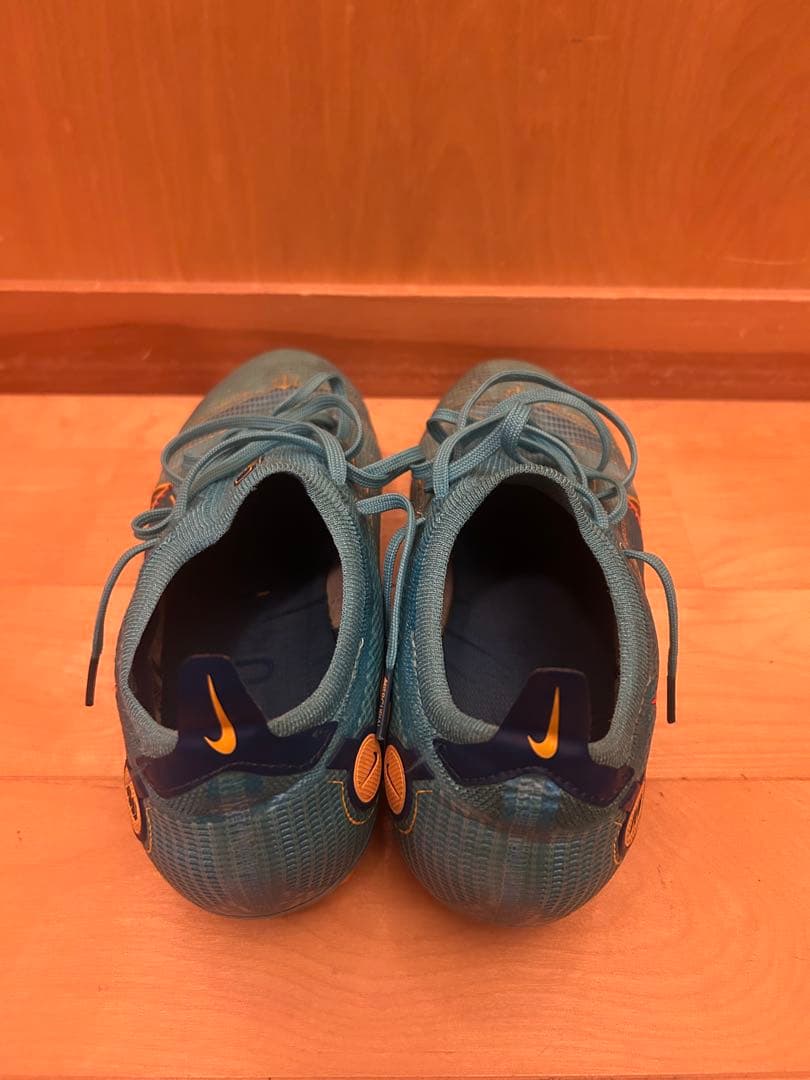 ナイキ　マーキュリアルヴェイパー14