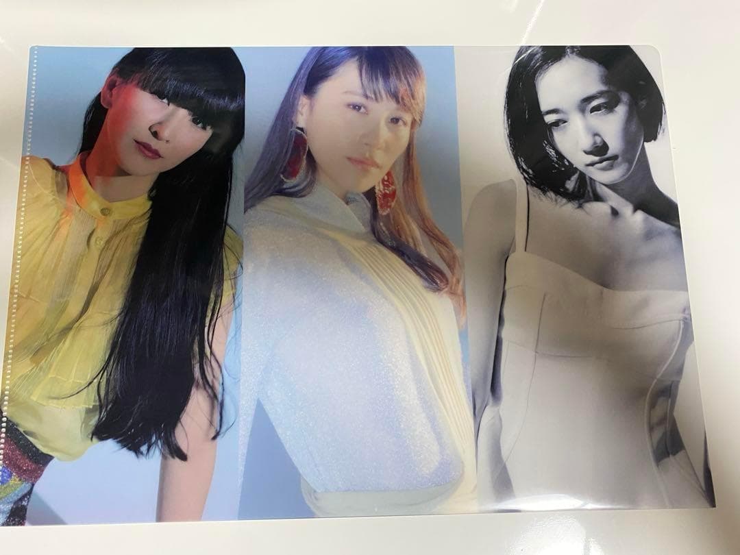 【大人気商品‼︎】Perfume A4 クリアファイル 【おまけ付】早いもの勝ち