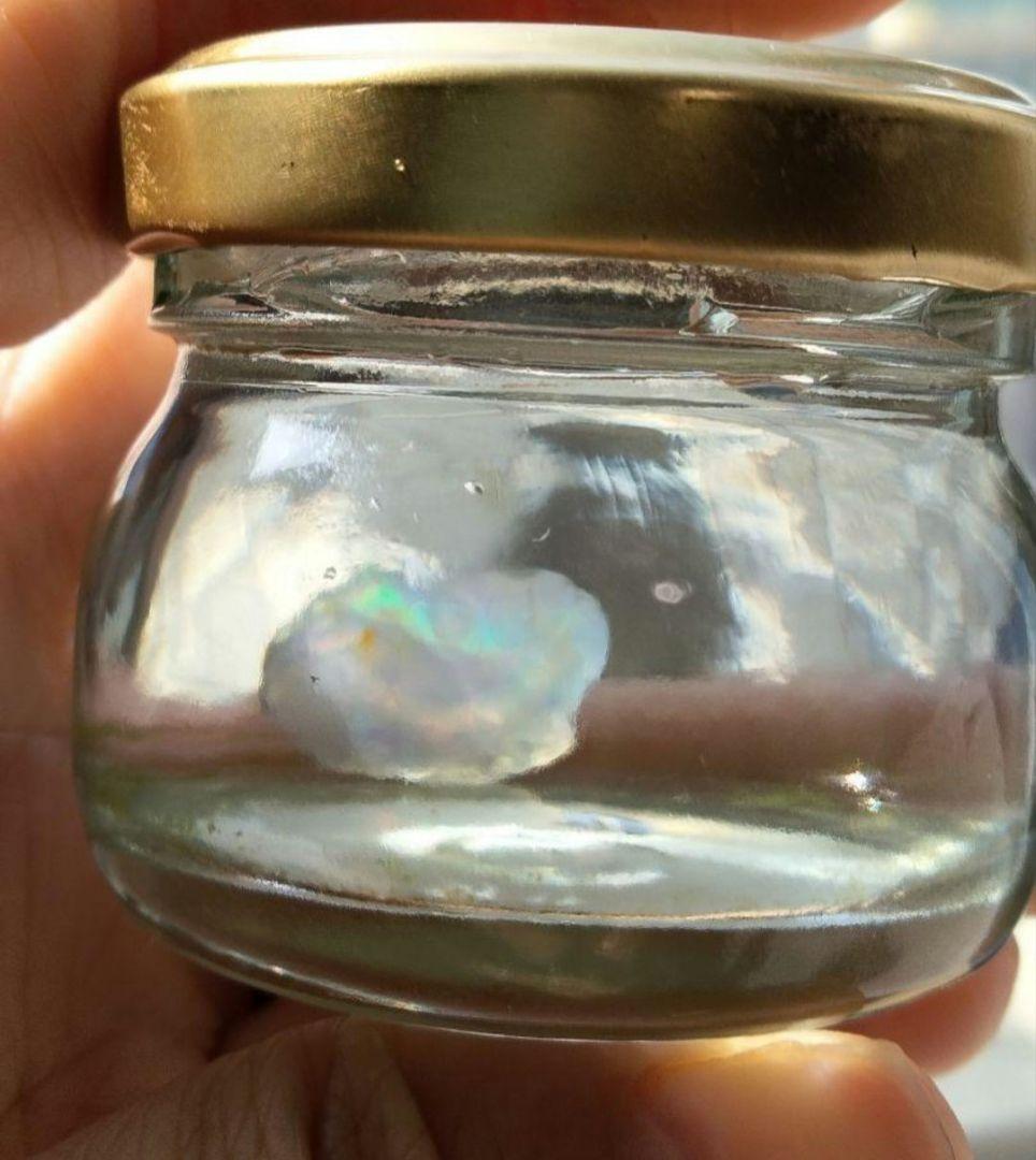 国産オパール　原石　国産　鉱物　国産鉱物　オパール　原石　美しいオパール99