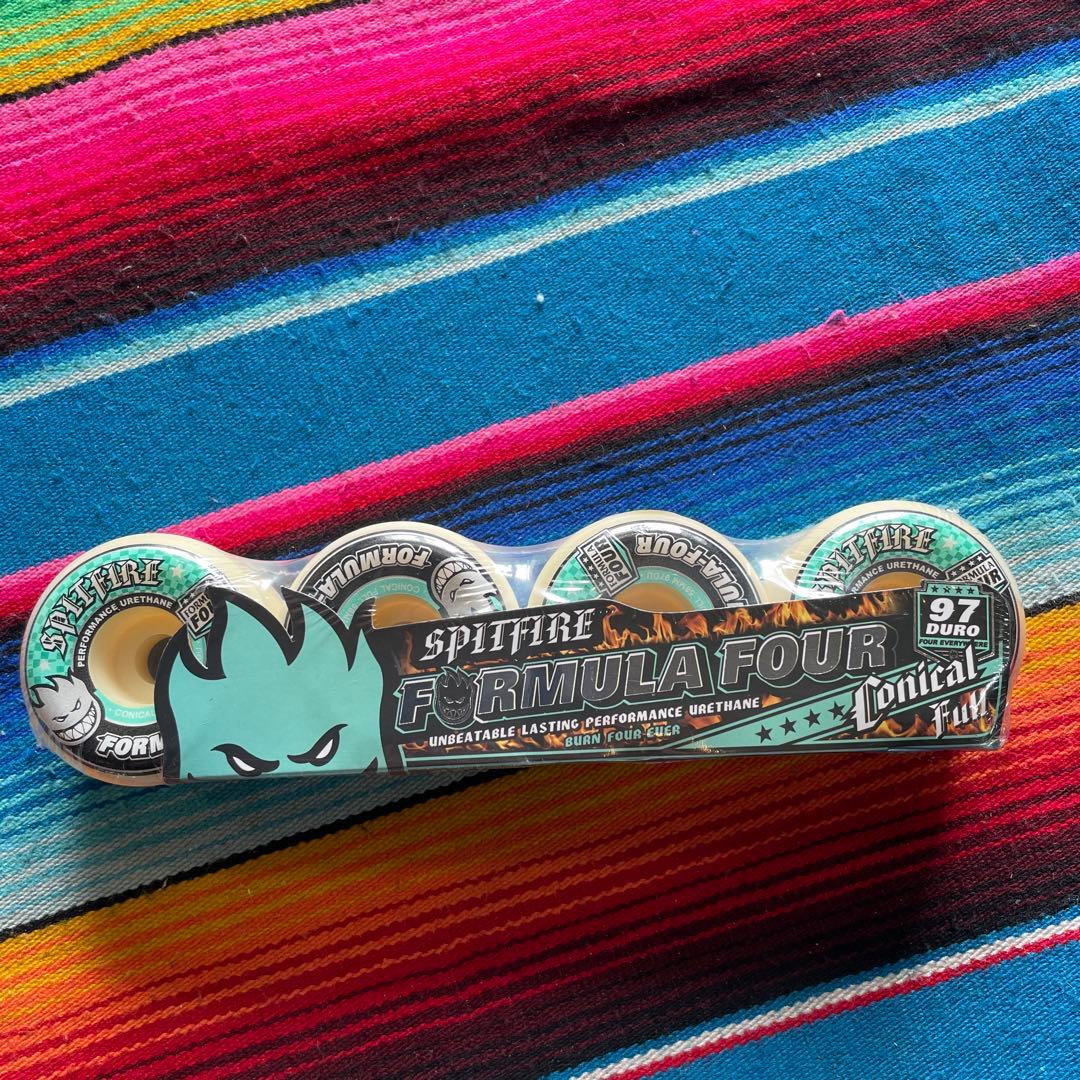 Spitfireフォーマル4コニカルフル58mm97aウィール 定価¥9,130