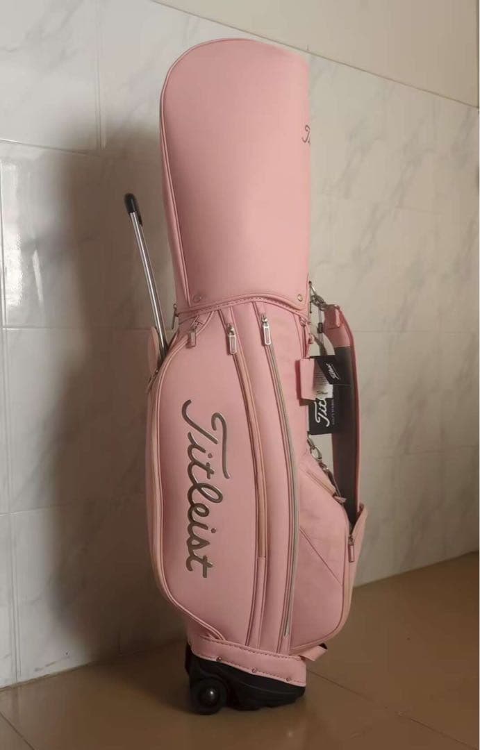 タイトリストゴルフバッグ　キャディバッグ　ピンク