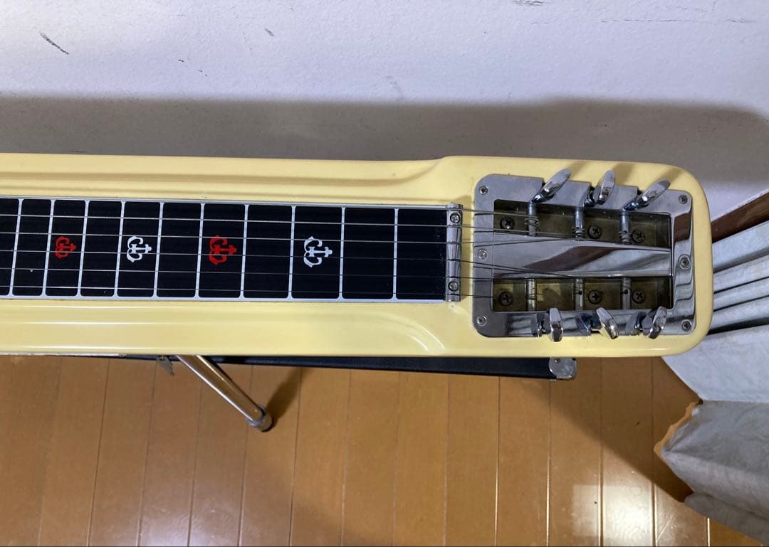 「美品」Guyatone グヤ6弦スチールギター　スタンド、ケース付