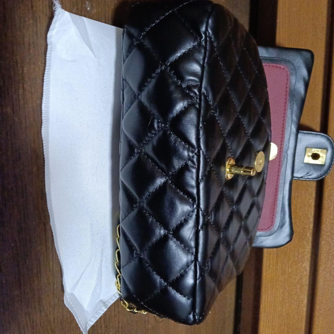 CHANEL ブラック ショルダーバック