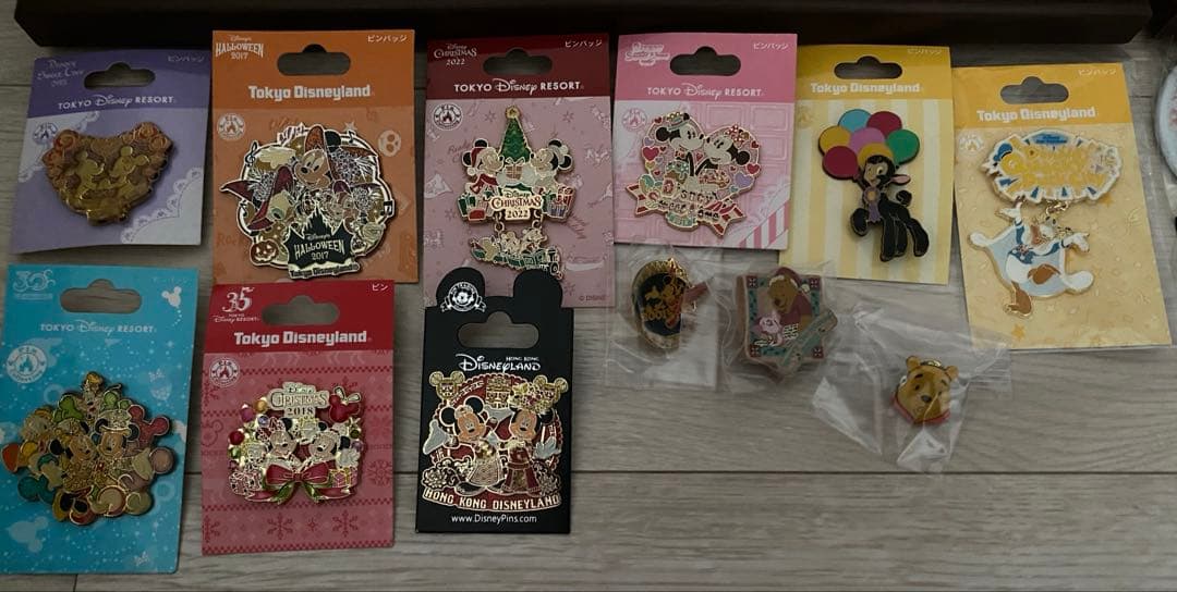 ディズニー　ピンバッジ　缶バッジ　約200個　まとめ売り　ピン