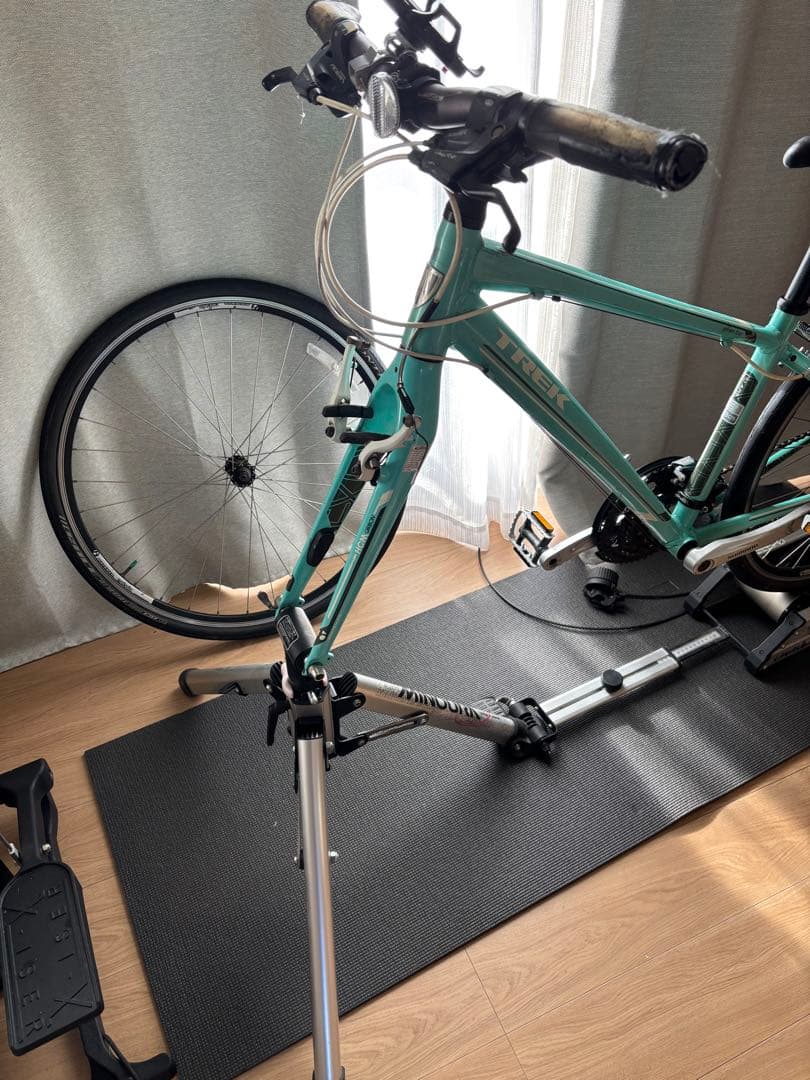 トレック　7.4 38センチ　プラス　ミノウラ　ローラー台　セット！　引取りのみ