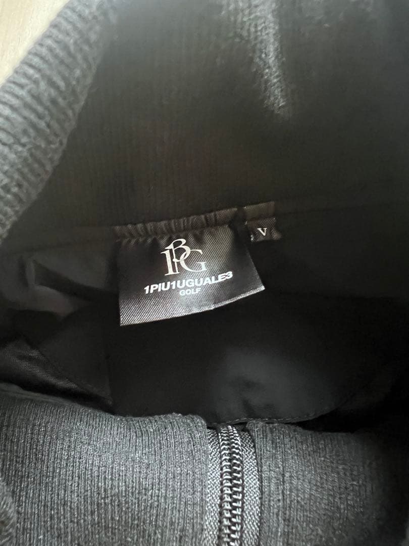 1PIU1UGUALE3 ジップアップジャケット