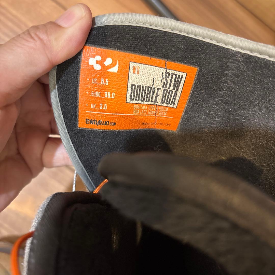 thirtytwoキッズ.女性用スノーボードブーツ グレー