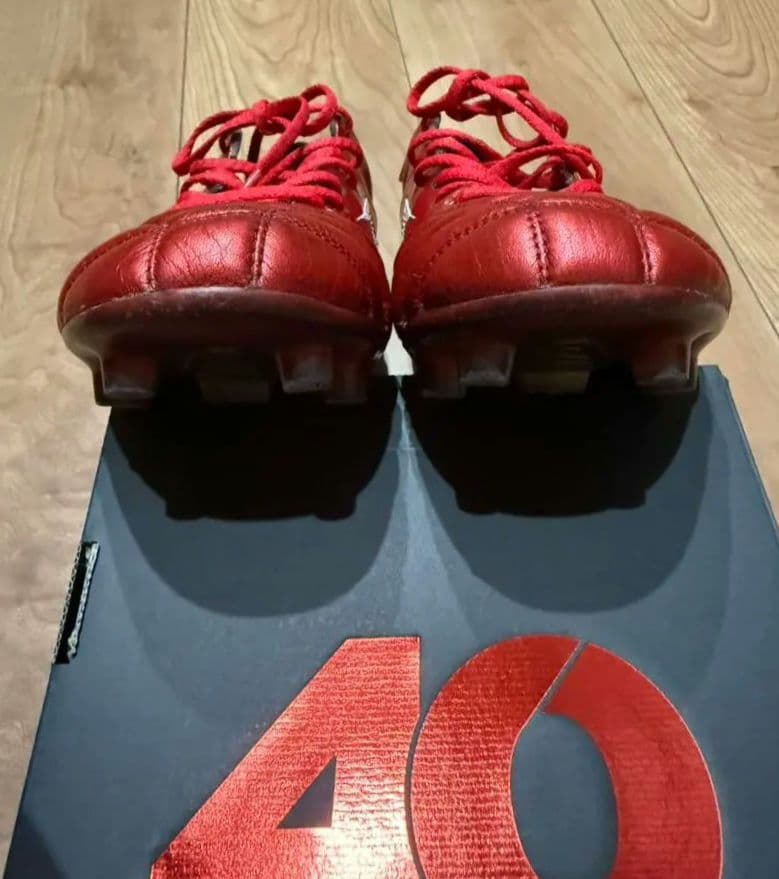 ミズノ モレリアネオ4 40周年 ルビーレッド 25cm