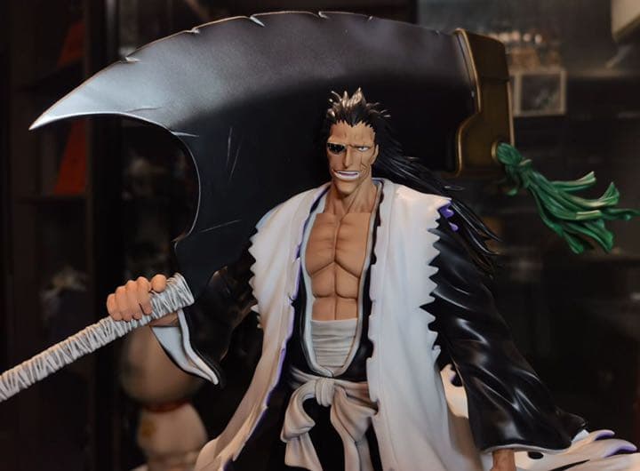 BLEACH 黒衣少年図 更木剣八 ガレージキット ガレキ スタチュー⑥