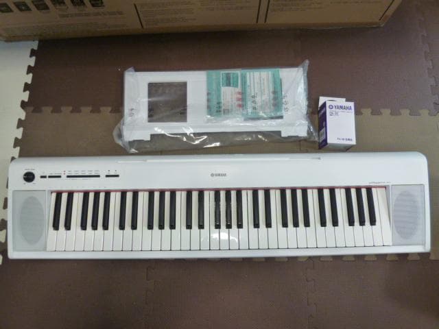 鍵盤楽器 YAMAHA NP12WH