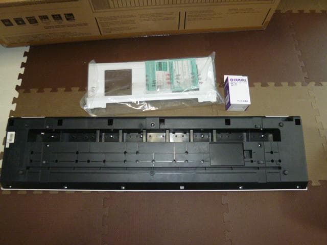 鍵盤楽器 YAMAHA NP12WH