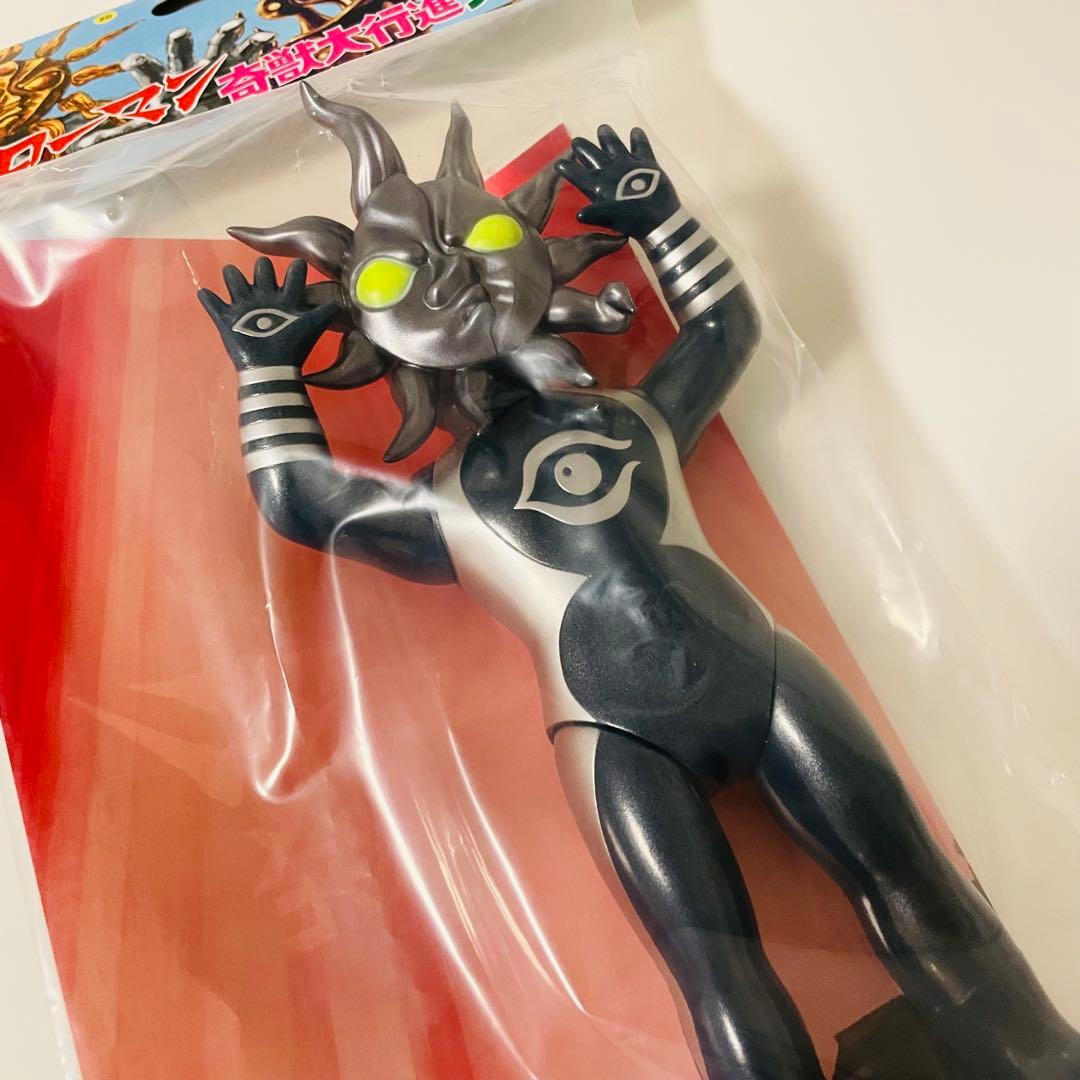 【未開封】超復刻版ブラックタローマン ソフビ