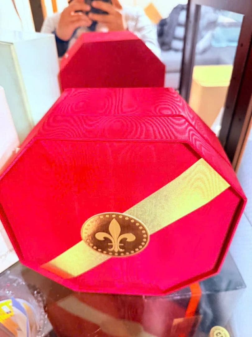 REMY MARTIN Louis XIII Cognac 赤い八角形パッケージ