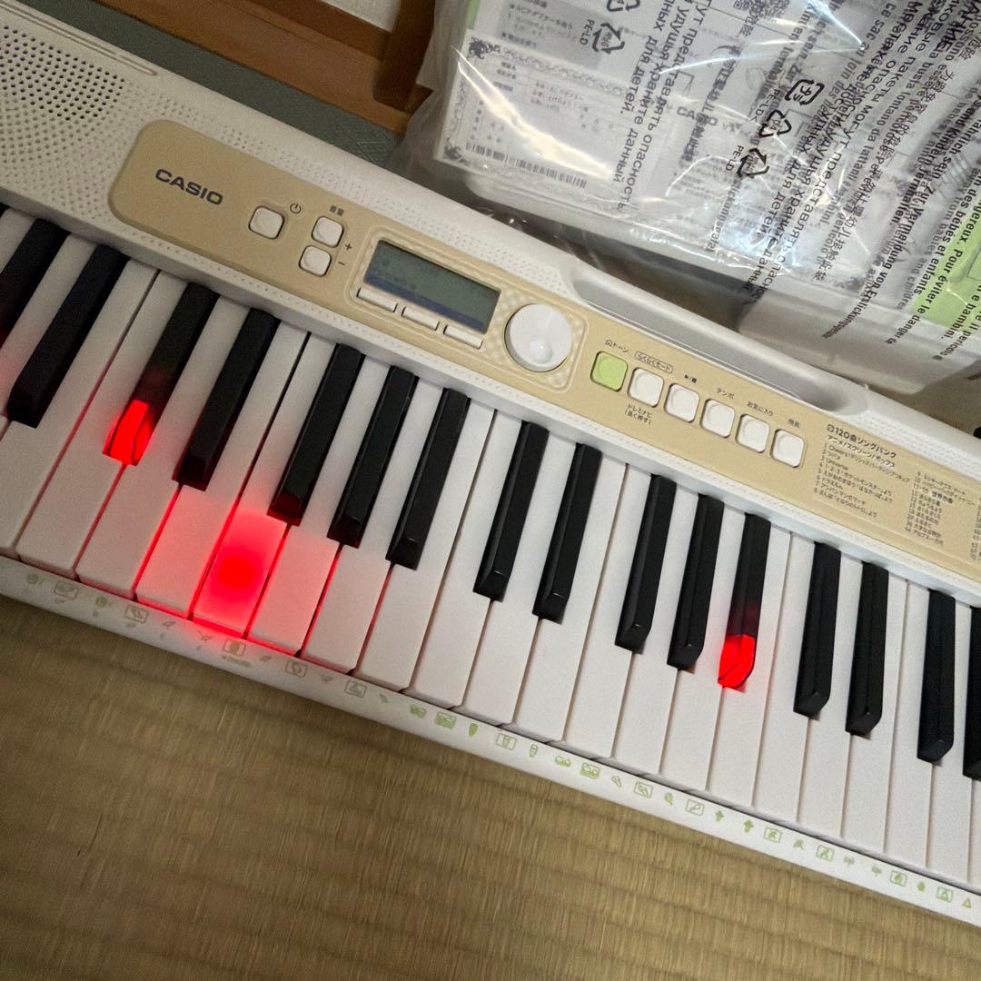 CASIO LK-325 光ナビ キーボード 付属品あり