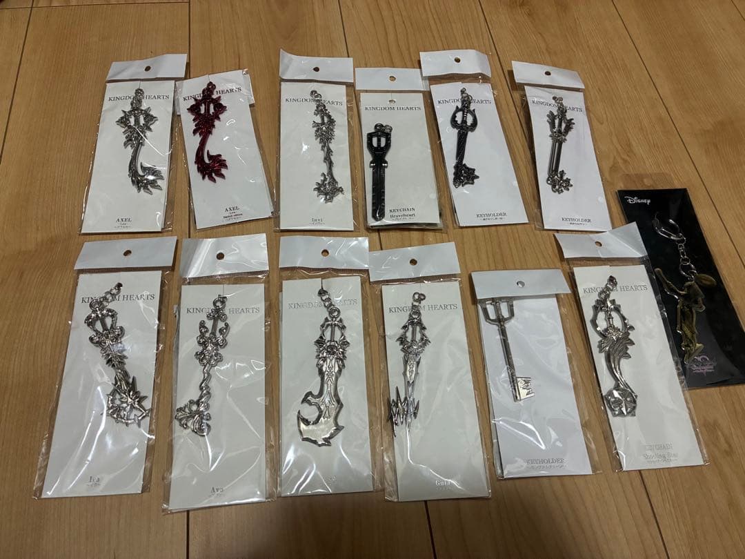 キングダムハーツ　キーブレードキーホルダー