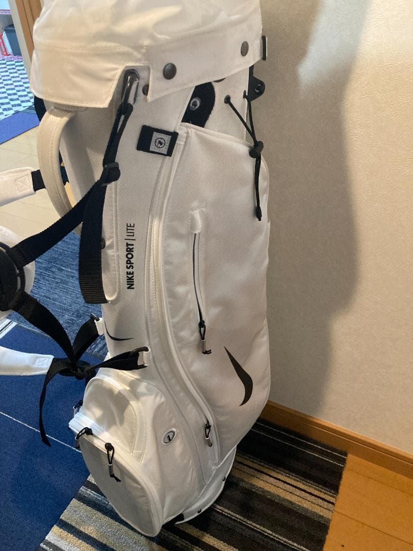 【廃盤品】ナイキ キャディバッグ ゴルフバッグ ホワイト スタンド 軽量モデル