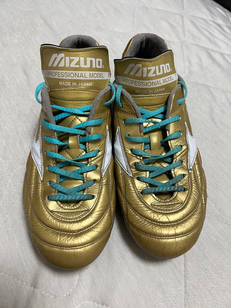 Mizuno プロフェッショナルモデル サッカーシューズ ゴールド限定1500足
