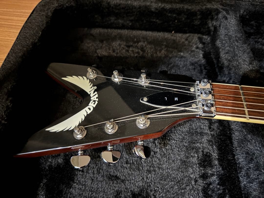 ギター DEAN ML79 FLOYD Trans Brazilia