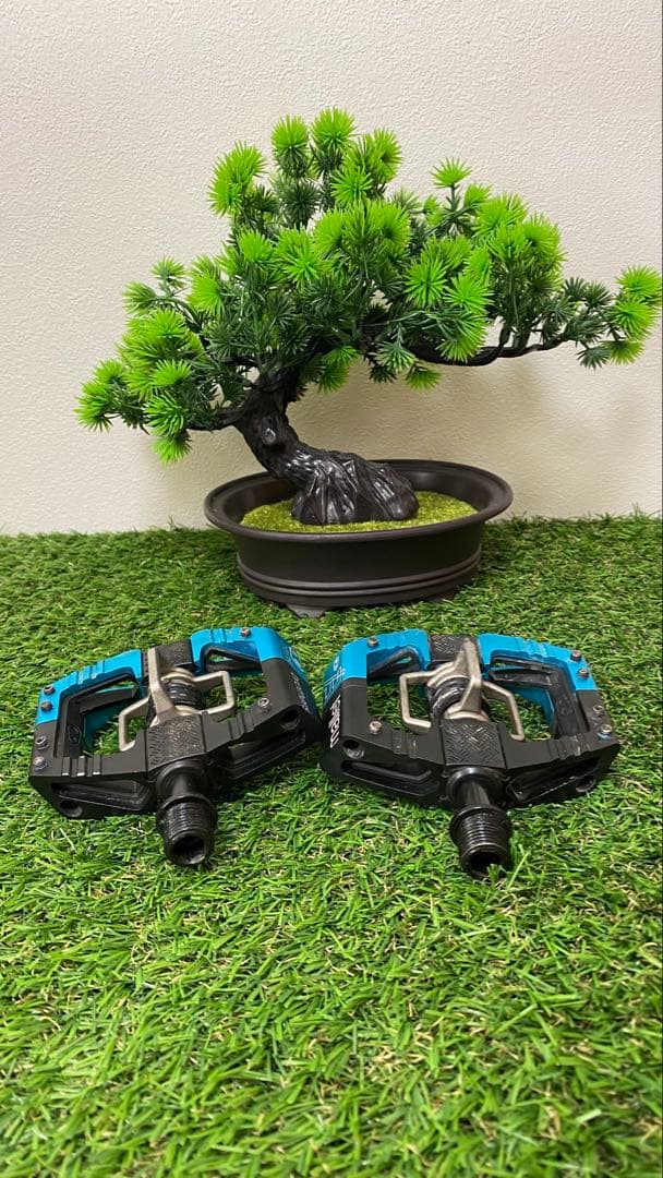 Mallet E ビンディングペダル 青黒